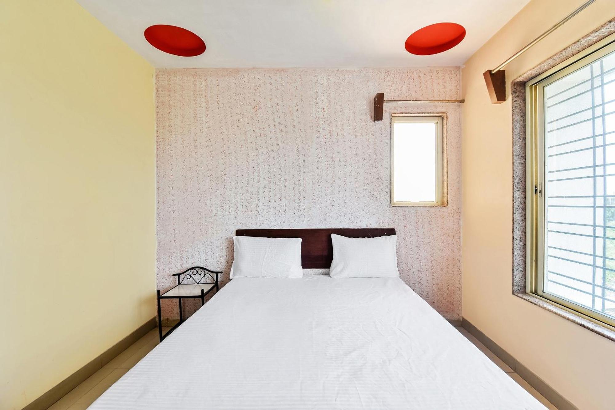 SPOT ON 49550 Hotel Jeeva Residency Shirdi Exterior foto
